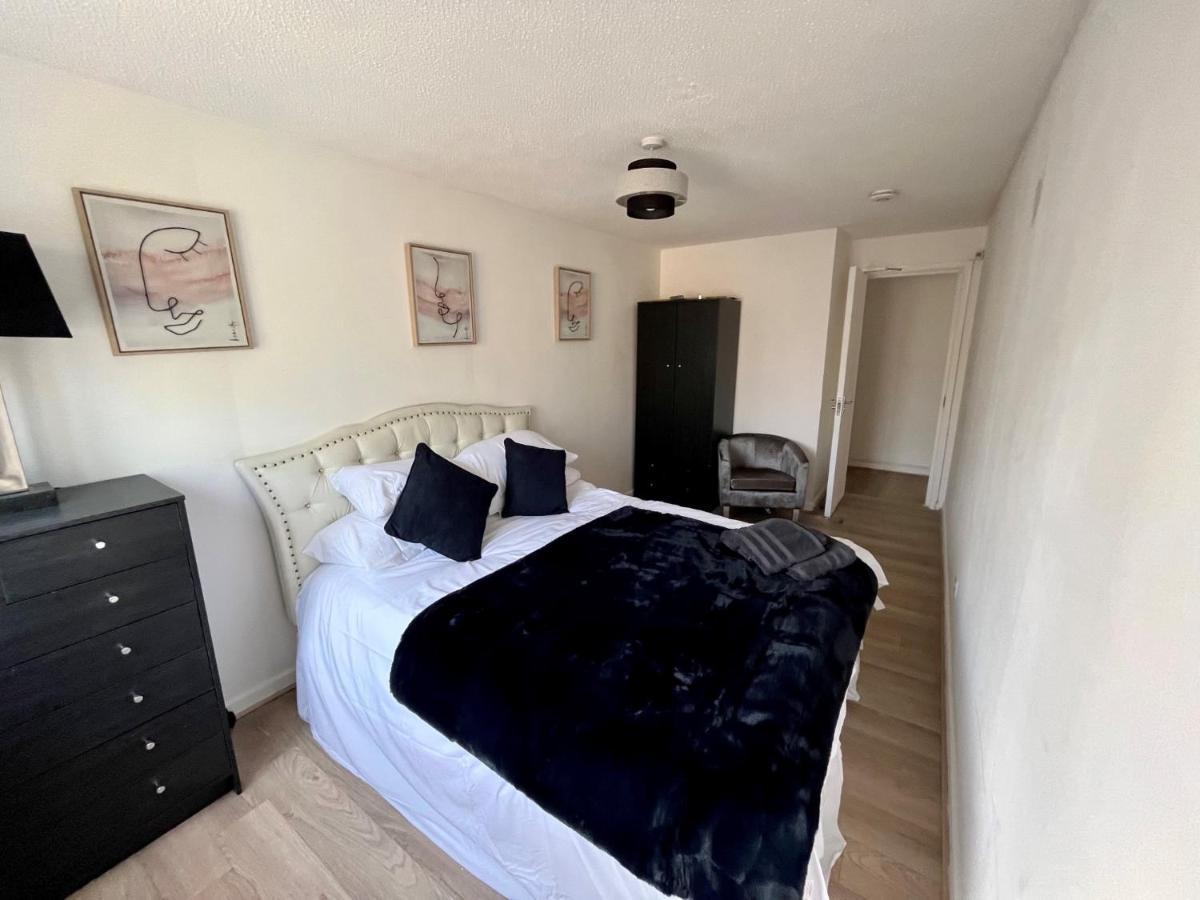 New Cosey 2 Bedroom With Free Parking Apartament Londra